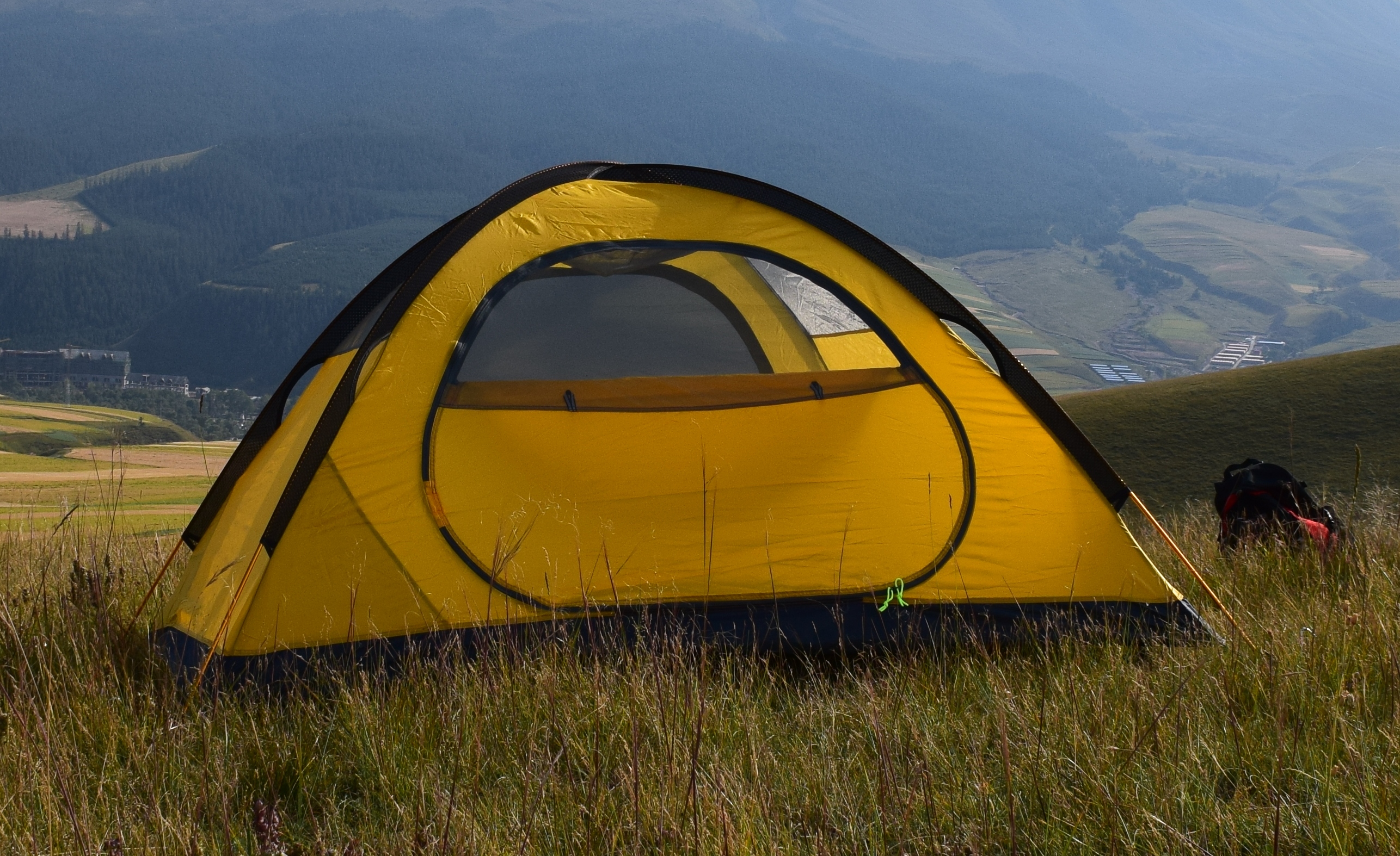 Mountain Climbing Tent / Backpacking Tent for 2-person 